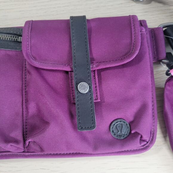 Lululemon Doggy Fanny Pack Dog Walking Belt Bag Travel Pooch Sport Pockets Pouch - Picture 2 of 11